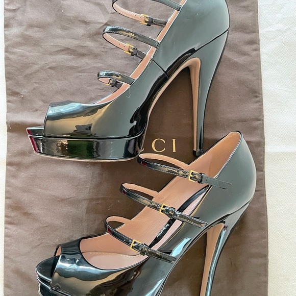 Gucci Lisbeth black patent peep toe pump 38.5 - Picture 3 of 6